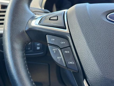 Used 2022 Ford Edge SEL w/ Convenience Package AWD/4WD image 16