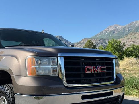 Used 2008 GMC Sierra 2500 SLE AWD/4WD image 19