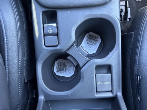 Used 2025 Subaru Forester Limited image 28