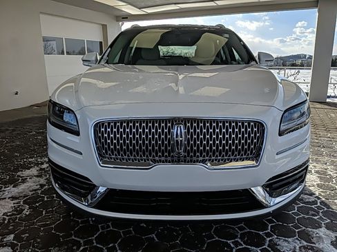 Used 2020 Lincoln Nautilus Reserve image 2