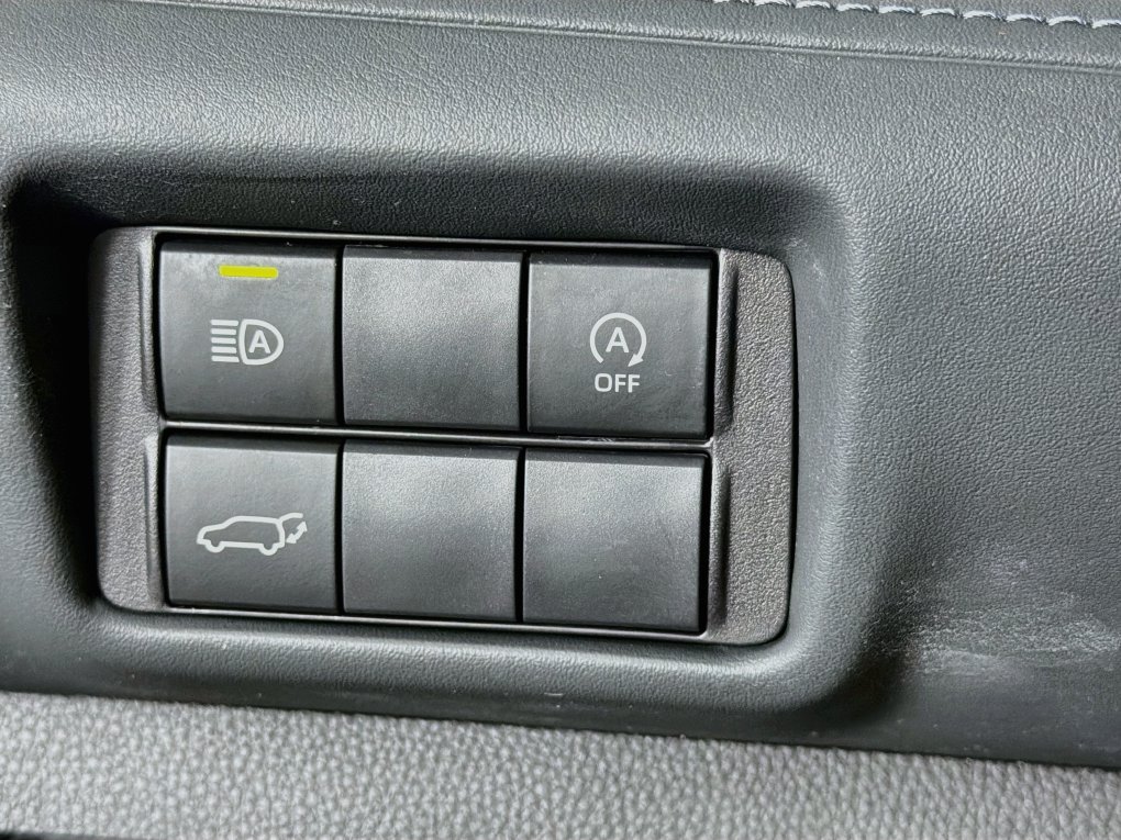 Used 2023 Toyota Highlander XLE AWD/4WD image 15