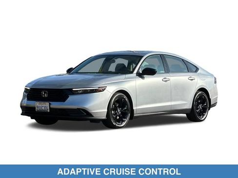 Certified 2025 Honda Accord SE image 2
