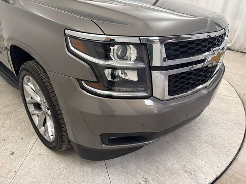 Used 2019 Chevrolet Tahoe LT w/ Luxury Package RWD image 11