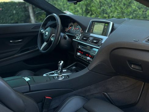 Used 2013 BMW M6 Coupe 2D image 28