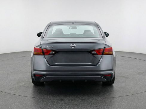 Used 2025 Nissan Altima 2.5 SV FWD image 7