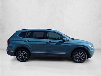 Used 2020 Volkswagen Tiguan SE video 4