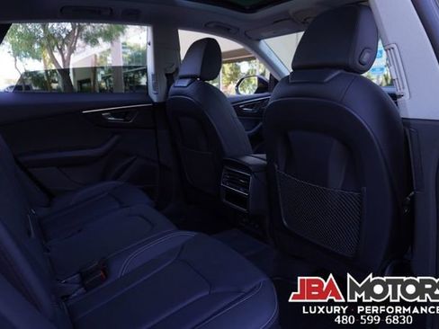 Used 2022 Audi Q8 Premium Plus w/ Premium Plus Package AWD/4WD image 8