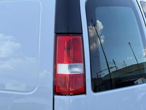 Used 2025 Chevrolet Express 2500 w/ Driver Convenience Package RWD image 30