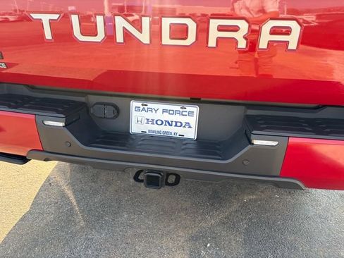 Used 2024 Toyota Tundra Platinum image 31