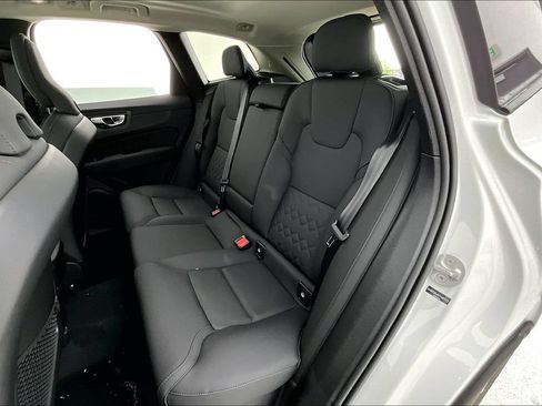 New 2026 Volvo XC60 B5 Core AWD/4WD image 21