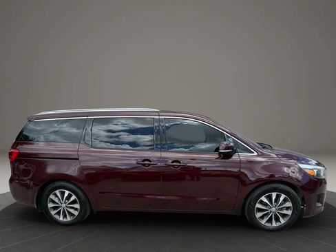 Used 2018 Kia Sedona SX image 6