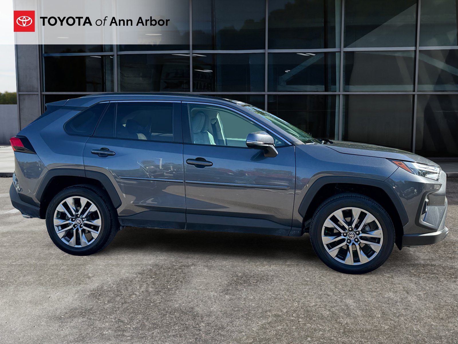 Used 2023 Toyota RAV4 XLE Premium AWD/4WD image 13