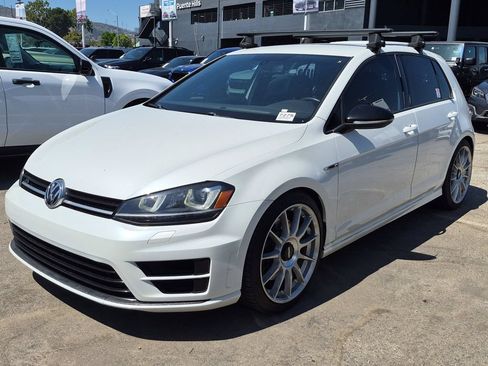Used 2016 Volkswagen Golf 4-Door AWD/4WD image 3