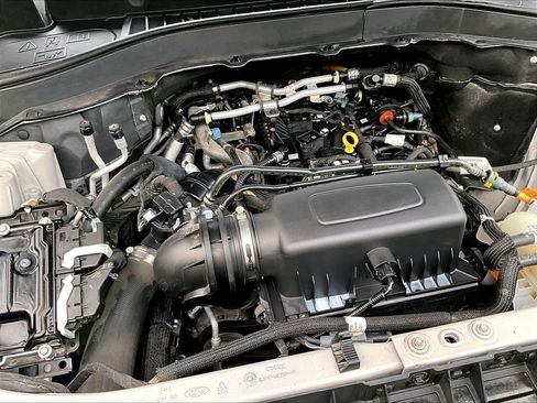 Used 2021 Ford Explorer XLT AWD/4WD image 33