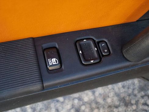 Used 2008 MAZDA MX-5 Miata Grand Touring w/ Premium Pkg image 25