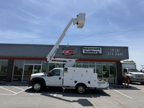 Used 2011 Ford F550 4x4 Regular Cab Super Duty w/ Payload Upgrade Pkg image 10