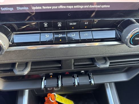 Used 2024 Chevrolet Colorado Trail Boss w/ Advanced Trailering Package image 19