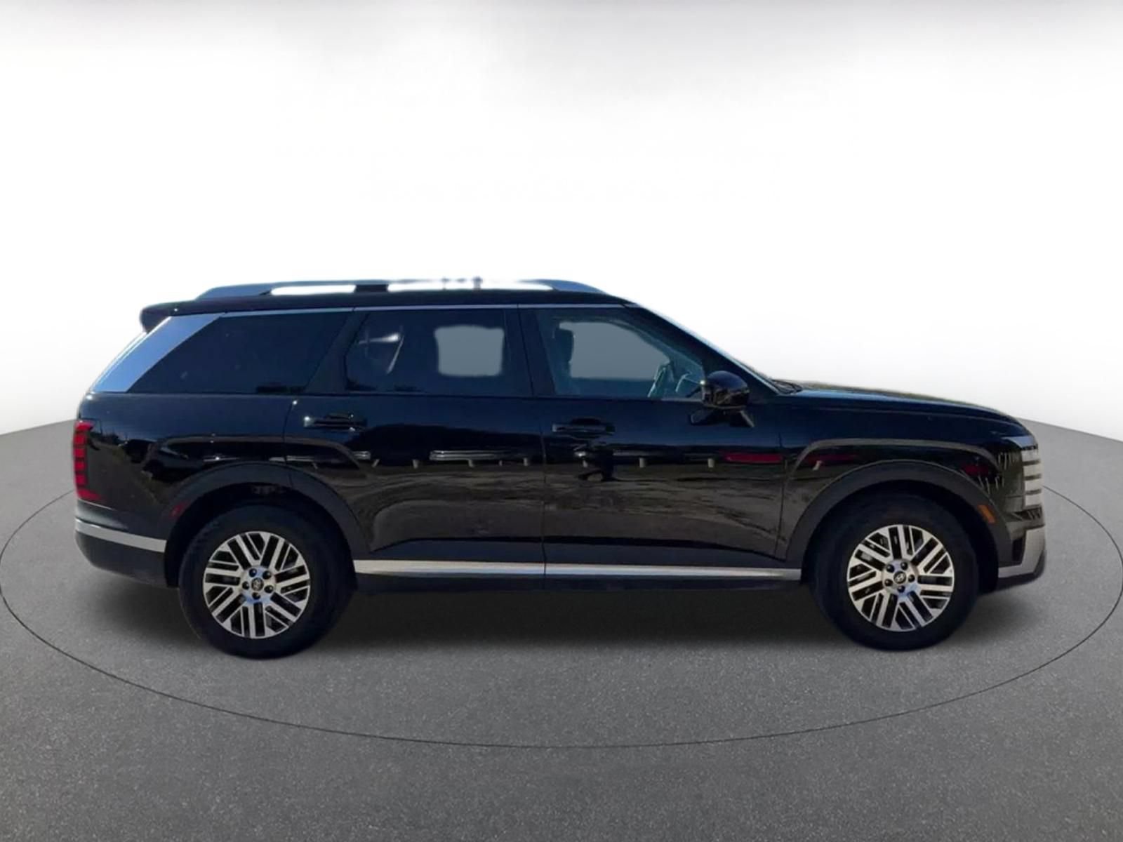 Used 2026 Hyundai Palisade SEL FWD image 15