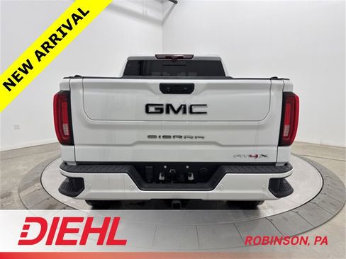 Used 2022 GMC Sierra 1500 AT4X image 6