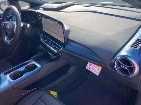 New 2026 Chevrolet Equinox EV LT w/ Convenience Package II image 19