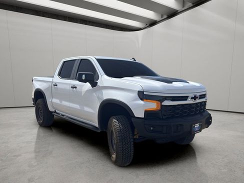 Used 2024 Chevrolet Silverado 1500 ZR2 w/ ZR2 Bison Edition image 8