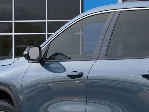 New 2026 Chevrolet Traverse LT w/ Sun and Wheel Package image 12