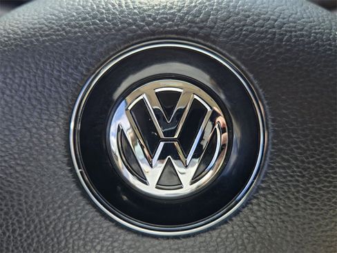 Used 2018 Volkswagen Passat 2.0T SE image 33