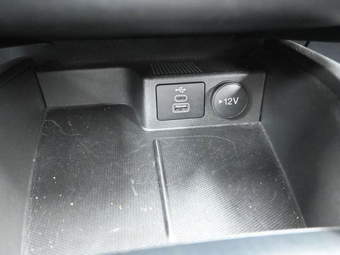 Used 2025 Ford Escape ST-Line AWD/4WD image 22