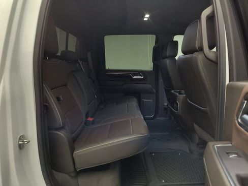 Used 2024 GMC Sierra 2500 Denali w/ Denali Reserve Package AWD/4WD image 31