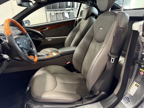 Used 2007 Mercedes-Benz SL 550 image 17