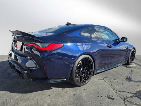 Used 2022 BMW M4 Coupe w/ M Carbon Exterior Package image 3