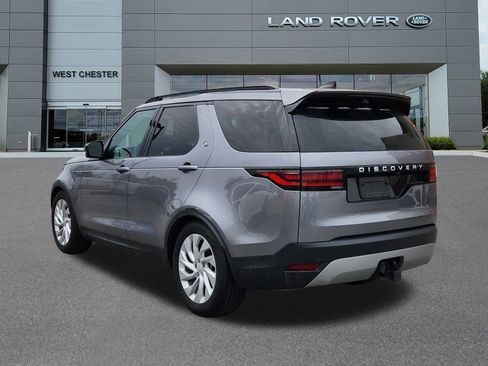 Certified 2024 Land Rover Discovery S image 3