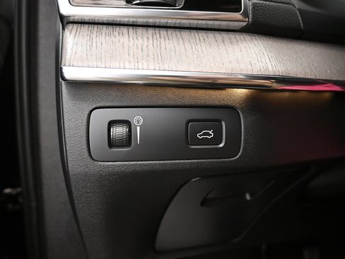 Used 2022 Volvo XC90 T6 Inscription w/ Advanced Package image 15