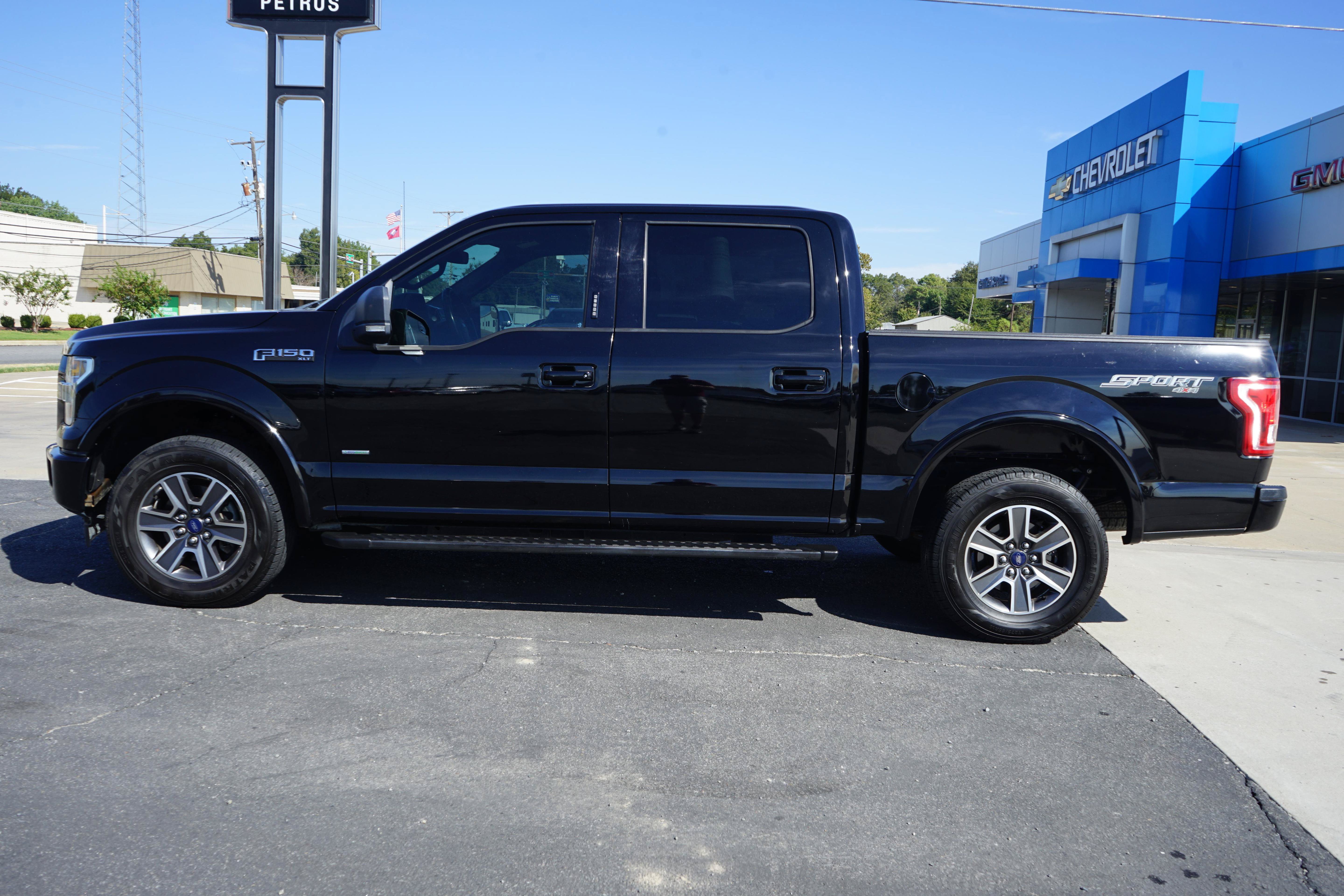Used 2017 Ford F150 XLT w/ Equipment Group 302A Luxury AWD/4WD image 2