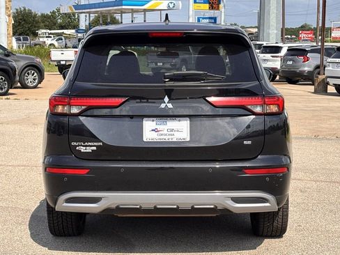 Used 2023 Mitsubishi Outlander SE FWD image 5