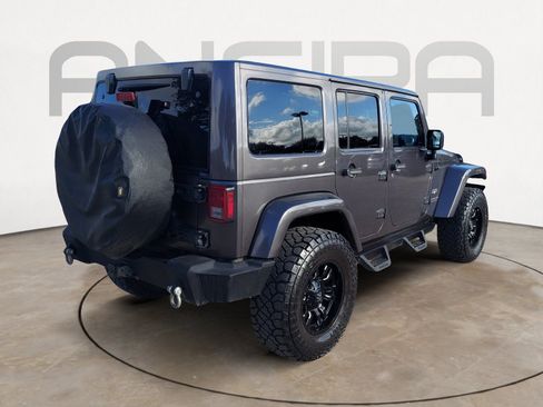 Used 2016 Jeep Wrangler Unlimited Sahara w/ Max Tow Package AWD/4WD image 10