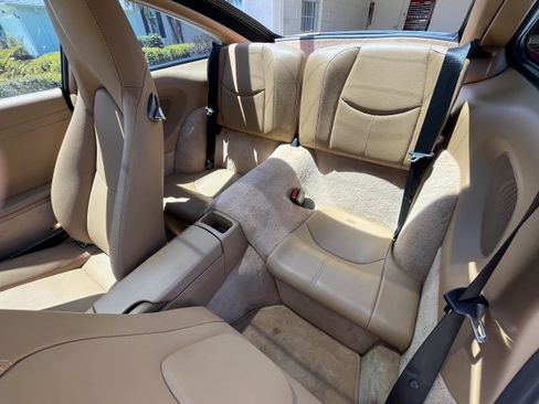 Used 2011 Porsche 911 Targa 4S image 3