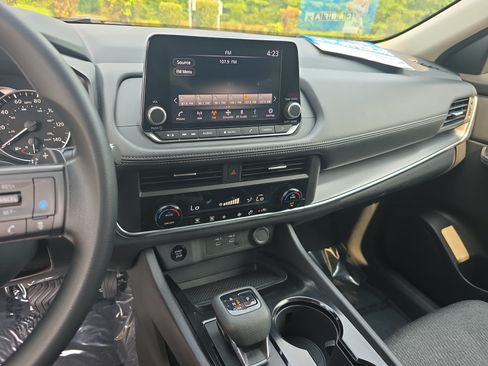 Certified 2024 Nissan Rogue SV AWD/4WD image 20