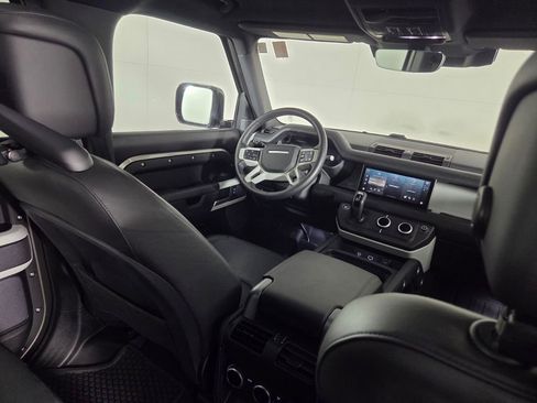 Used 2024 Land Rover Defender 110 S AWD/4WD image 31