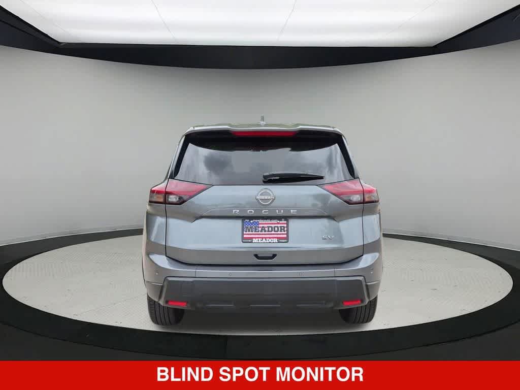 Used 2024 Nissan Rogue SV FWD image 5