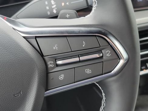 New 2026 Chevrolet Traverse LT w/ Driver Confidence Package AWD/4WD image 15
