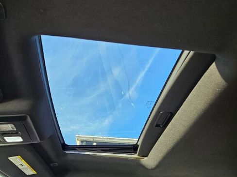 Used 2017 RAM 1500 Rebel w/ Luxury Group image 24