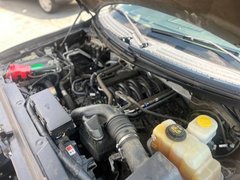 Used 2014 Ford F150 XLT w/ Trailer Tow Package image 22