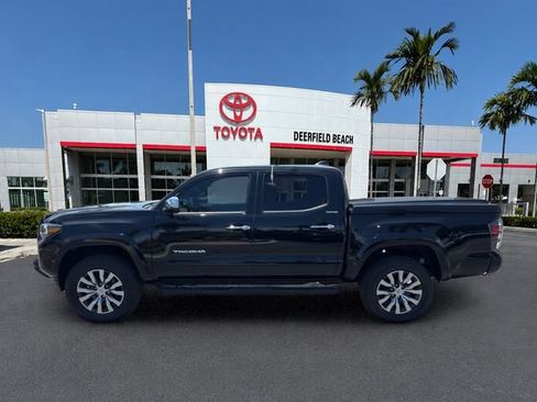 Used 2023 Toyota Tacoma Limited RWD image 4