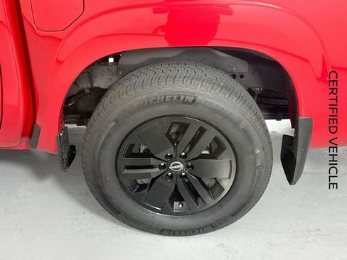 Certified 2025 Nissan Frontier SV w/ SV Convenience Package RWD image 29