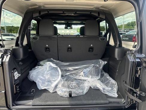 New 2026 Jeep Wrangler Unlimited Sport AWD/4WD image 21