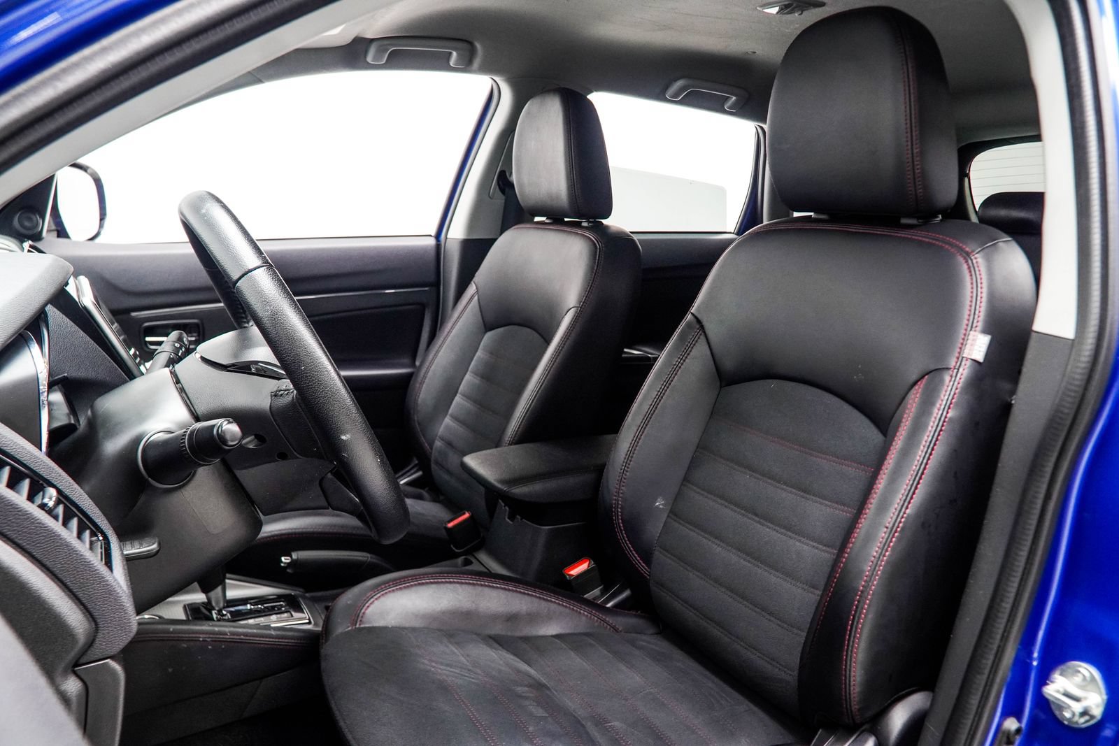 Used 2024 Mitsubishi Outlander Sport ES AWD/4WD image 36