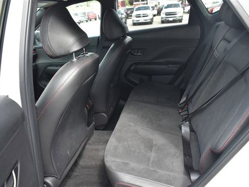 Used 2023 Nissan Rogue S AWD/4WD image 48