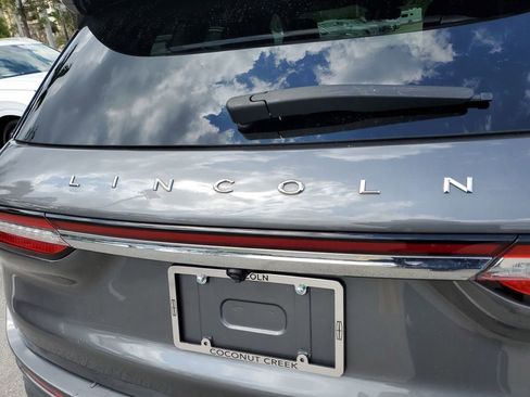 Certified 2022 Lincoln Corsair Reserve w/ Equipment Group 201A image 5