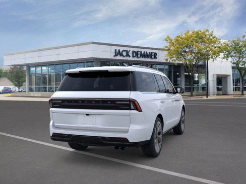 New 2026 Lincoln Navigator Black Label AWD/4WD image 8